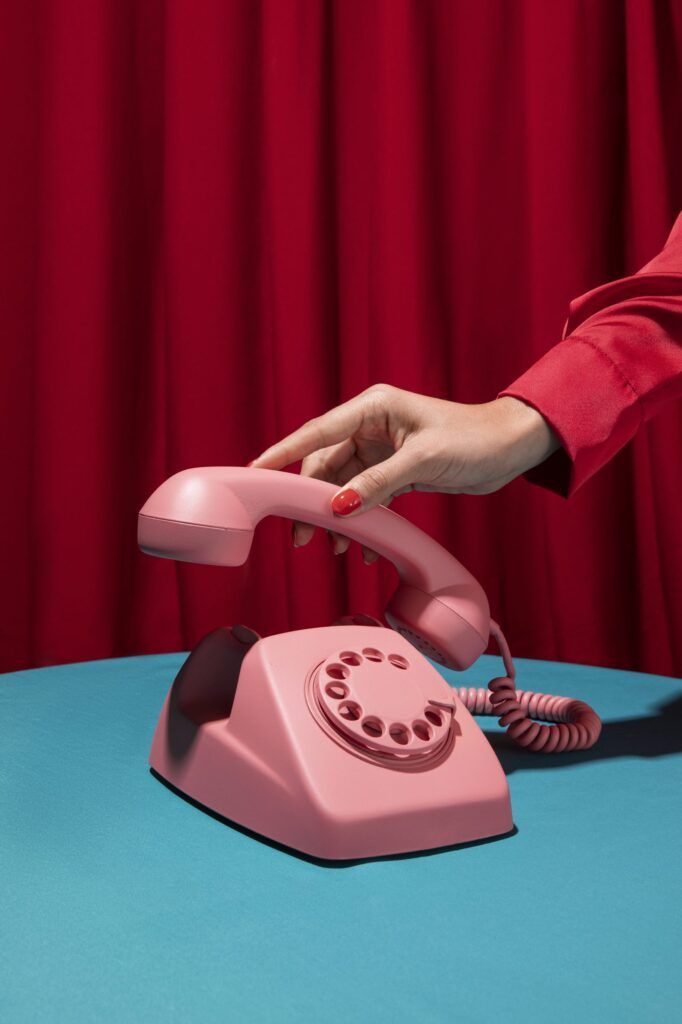 teléfono de contacto